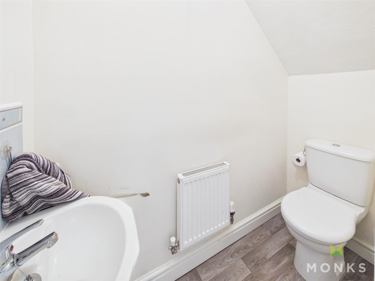 50 Milars Field, Oswestry, SY10 9PU For Sale